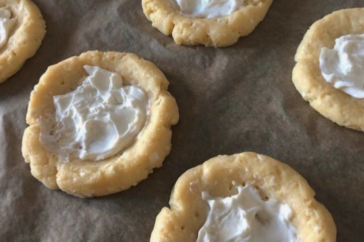 Выкладываем начинку 