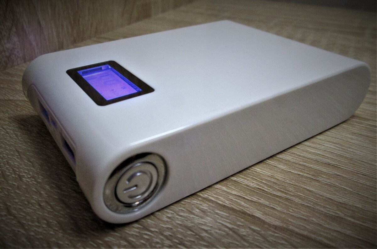 Мой power bank с AliExpress.