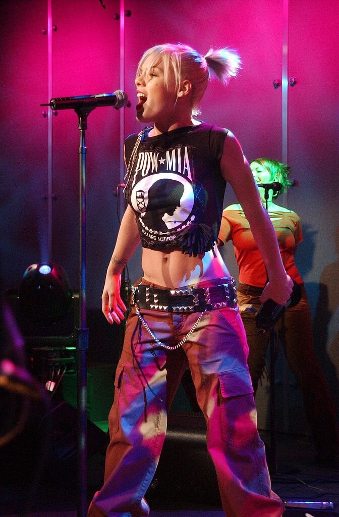 Зажигаем розовые фонари. Фото из интернета