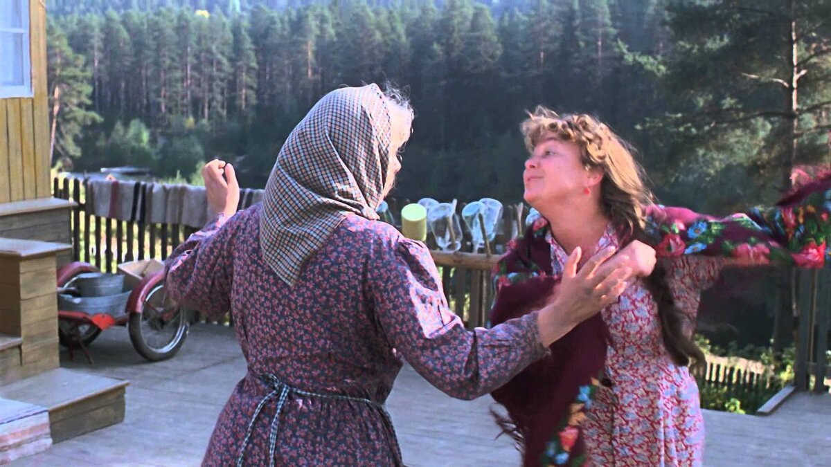 Кадр из САМОГО ЛУЧШЕГО фильма "Любовь и голуби"