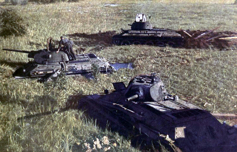 Т-34 завязли в болоте