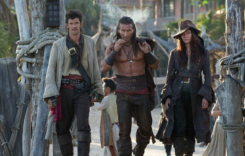 Кадр из сериала "Чёрные паруса"