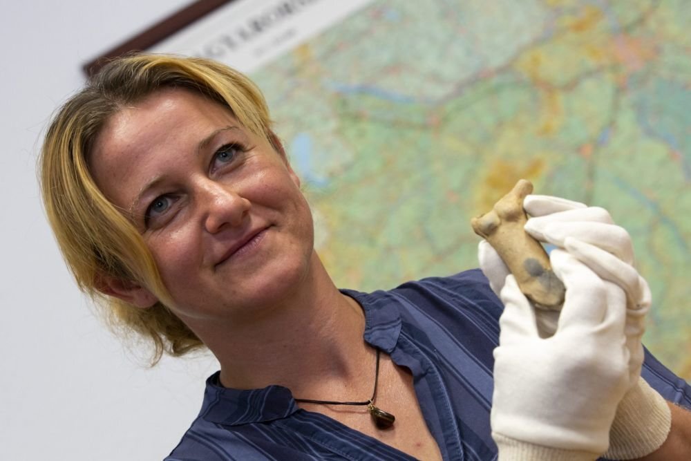 Фото: Gyorgy Varga / MTI. Источник https://rg.ru/2020/07/22/izvlekli-6500-letniuiu-veneru.html