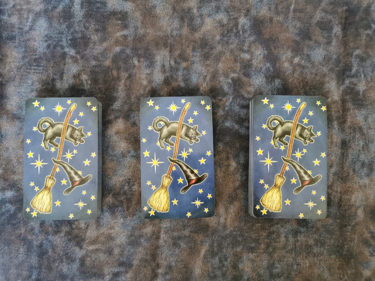 Выберите тот вариант, который вс привлекает.  Самый левый - первый, а дальше по возрастающей)