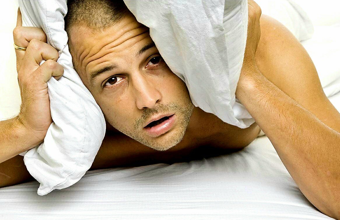 МУЖЧИНА С НИЗКИМ УРОВНЕ ТЕСТОСТЕРОНА 