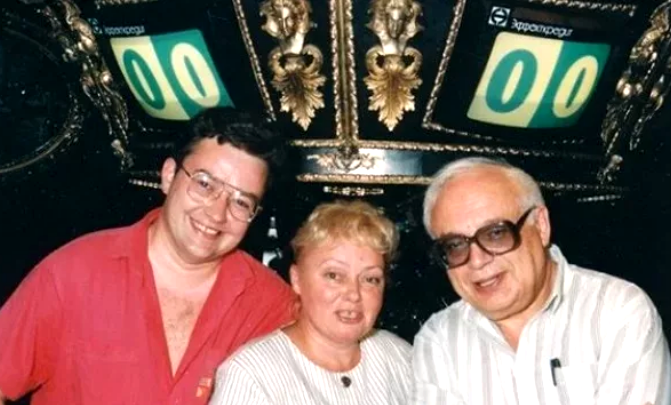 Борис, его мама и Ворошилов.