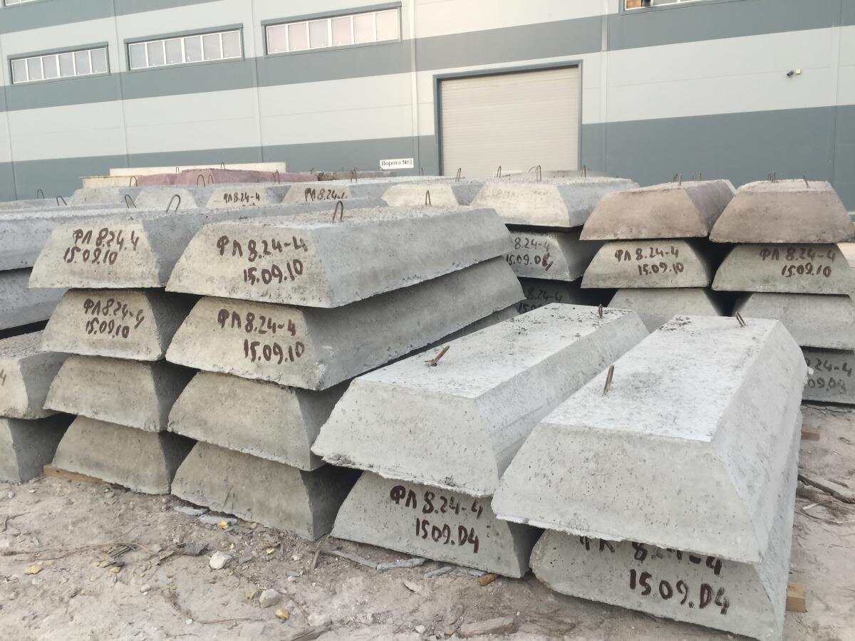 Железобетонный фундамент. Плита перекрытия 1 этажа. 24-2. 12-3. Фундамент плита 10х10 технология.