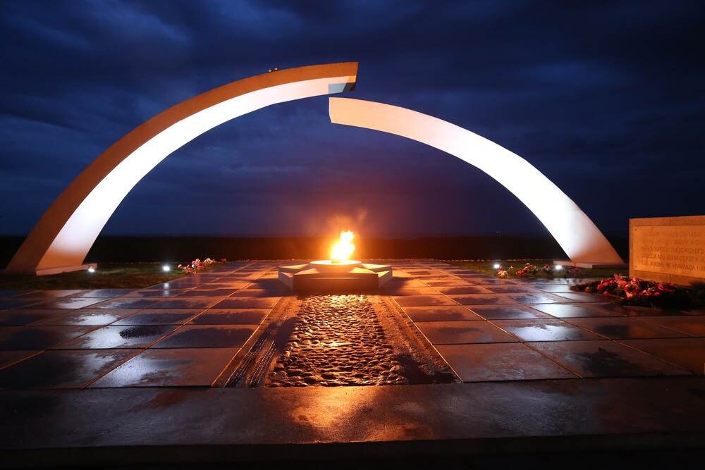 Мемориал "Разорванное кольцо блокады".