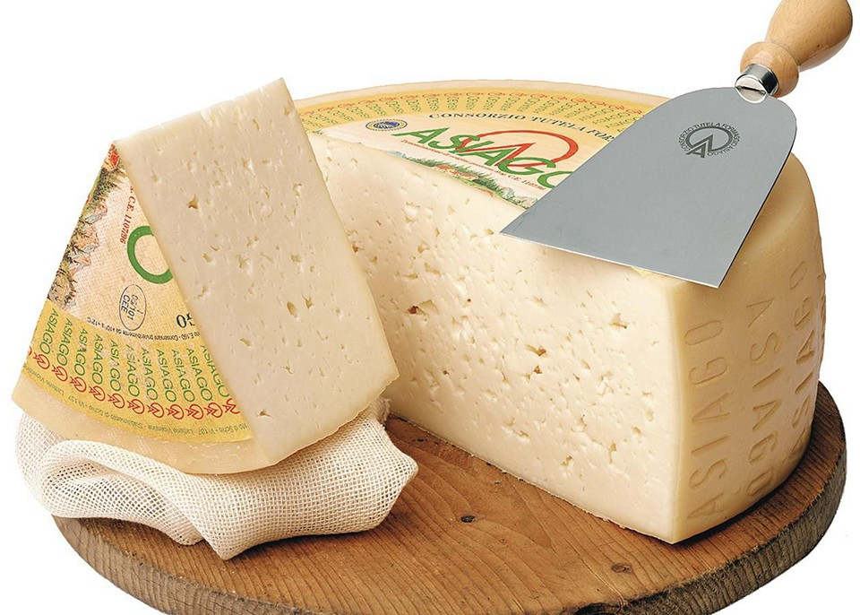 Сир ус. Азиаго сыр. Азьяго (Asiago). Итальянские сыры Азиаго. Сыр пармезан Формаджио.