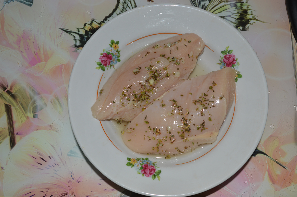 Куриные грудки замаринованные