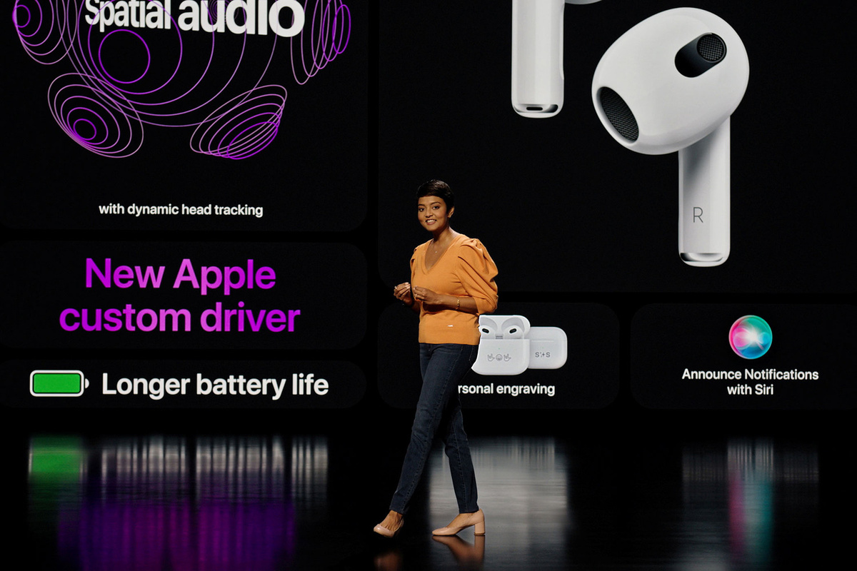 (C) Apple