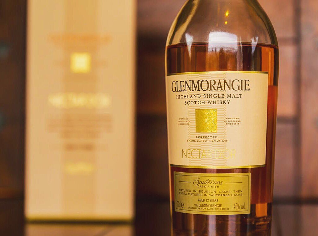 Highland single malt scotch whisky. Glenmorangie Nectar d'or 12. Виски Glenmorangie Nectar d'or. Гленморанджи нектар дор. Glenmorangie Highland Single Malt Scotch Whisky Nectar dor.