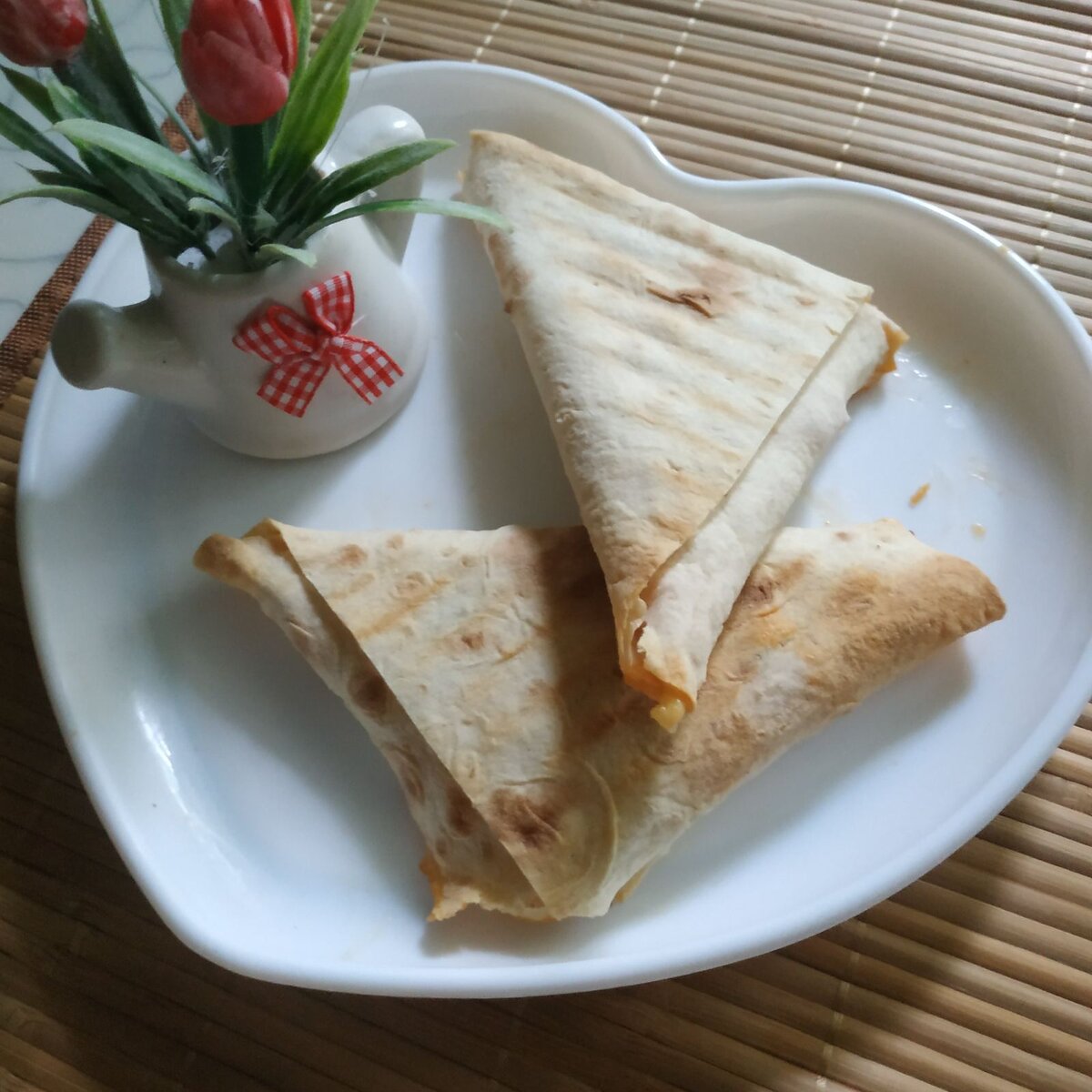 Треугольнички из лаваша с начинкой