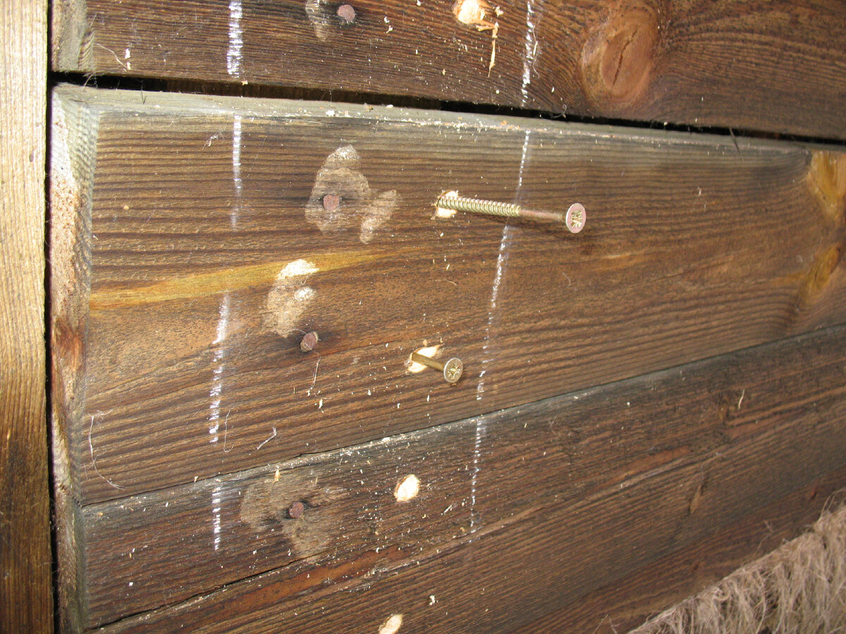 Дополнительное притягивание досок саморезами