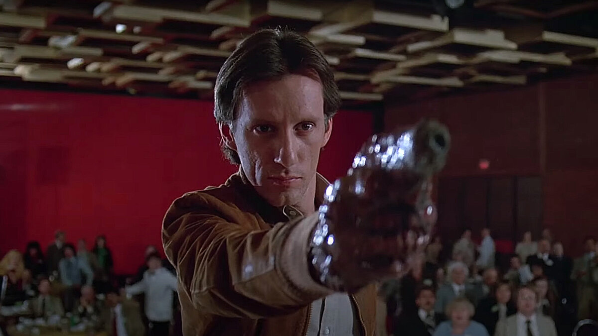 Кадр из фильма "Видеодром" (1982)