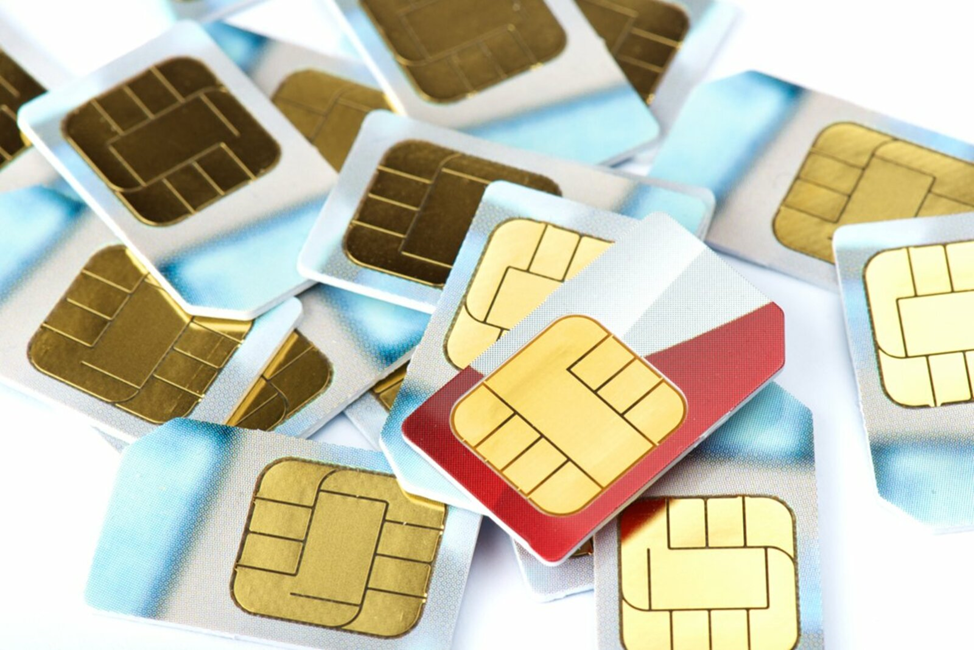 Sim card network. Сим карта. Серые сим карты. Сим карты фотосток. Стопка симкарт.