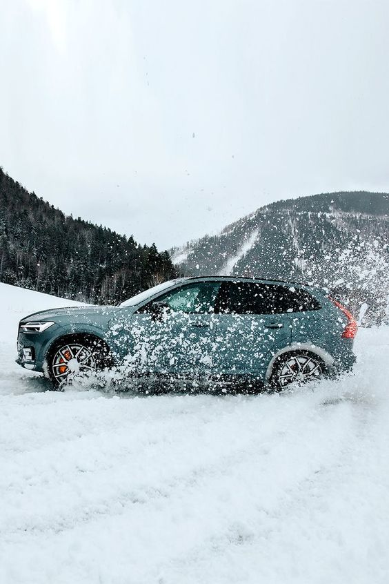 Вольво в зимних условиях