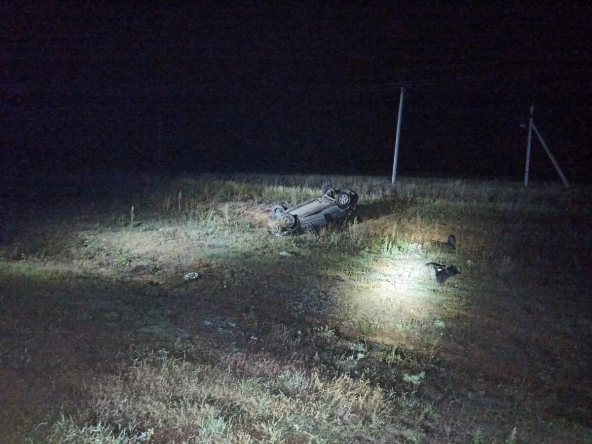    В Октябрьском районе нетрезвый водитель «Лады Гранты» слетел в кювет и перевернулся Кристина Просвиркина