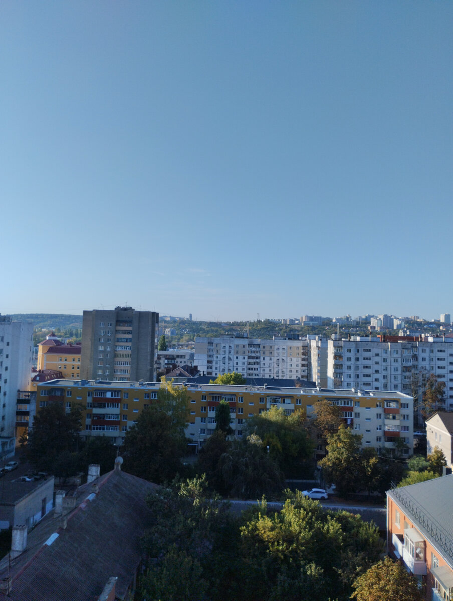 Утро. Белгород. 24 е. Вид из окна