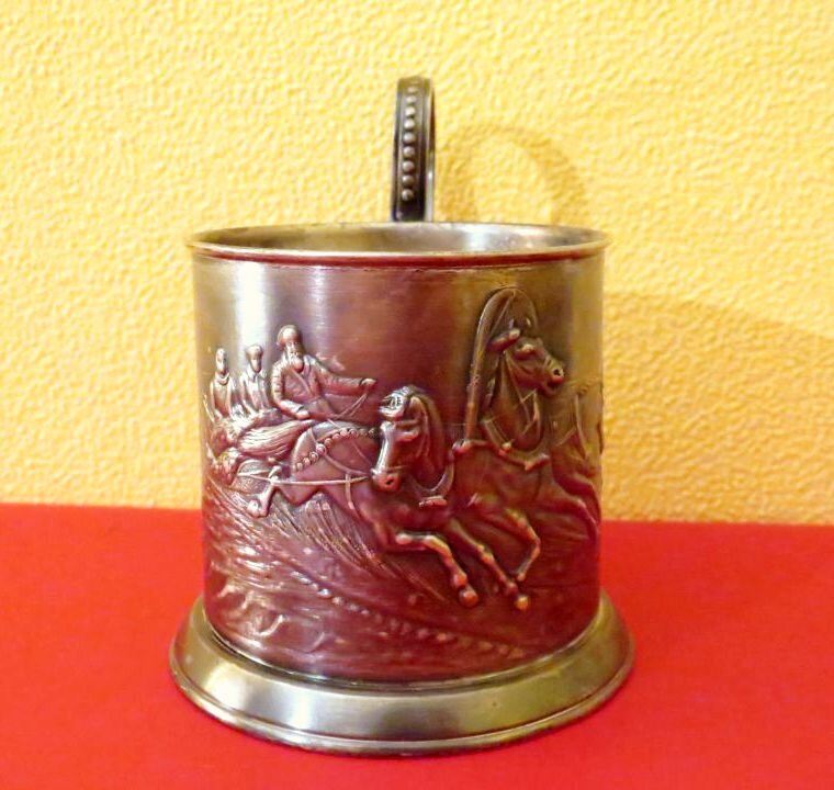 Подстаканник мельхиоровый ЗИМНЯЯ ТРОЙКА 1953 года