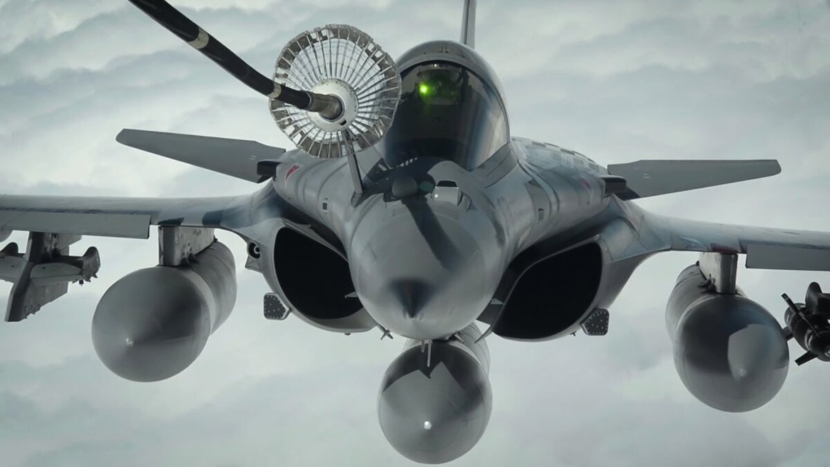 Истребитель Rafale. Картинка с сайта militaryparitet.com