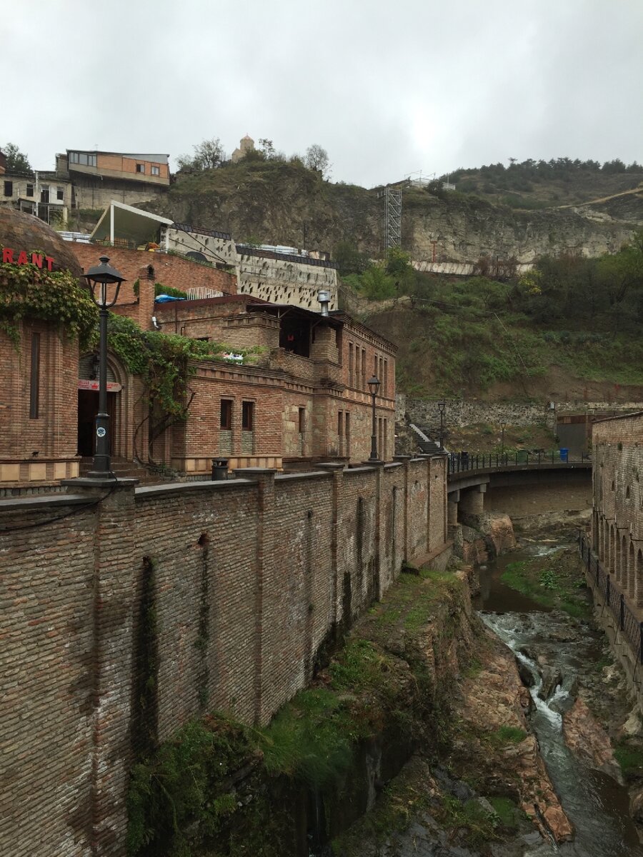 Серные бани, Тбилиси 