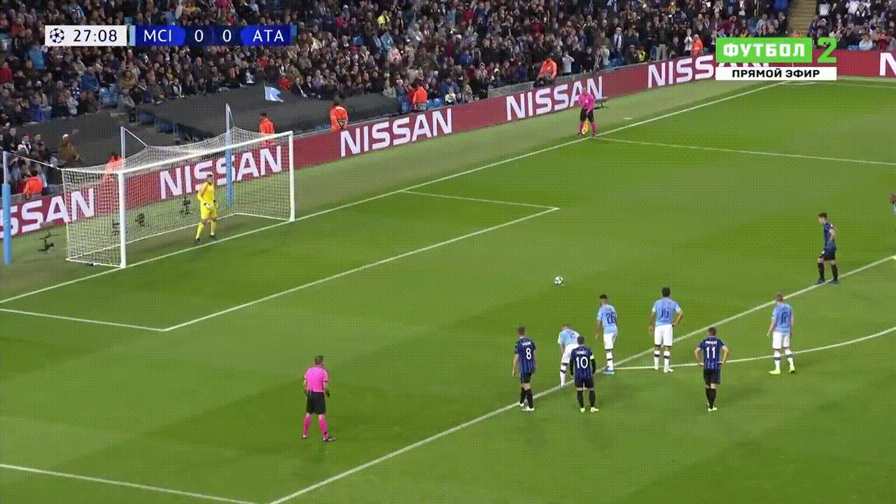 0:1. Руслан Малиновский (гол с пенальти). 28 минута.