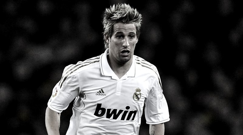 Coentrao футболист. Фабиу Коэнтрау курит. Футболист Реала Фабио Коэнтрау.