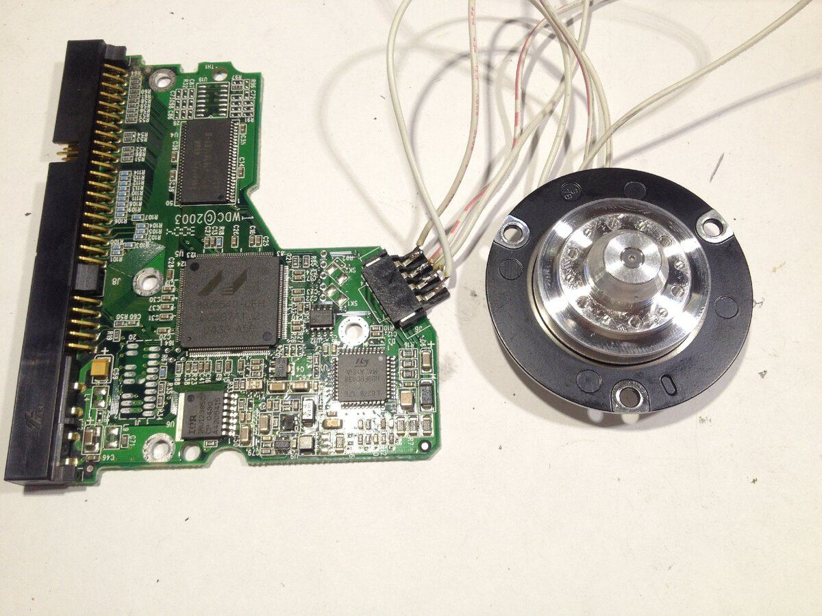 Двигатель HDD ha13627. HDD BLDC Motor. HDD распайка двигателя. Драйвер 3 фазного двигателя от HDD.