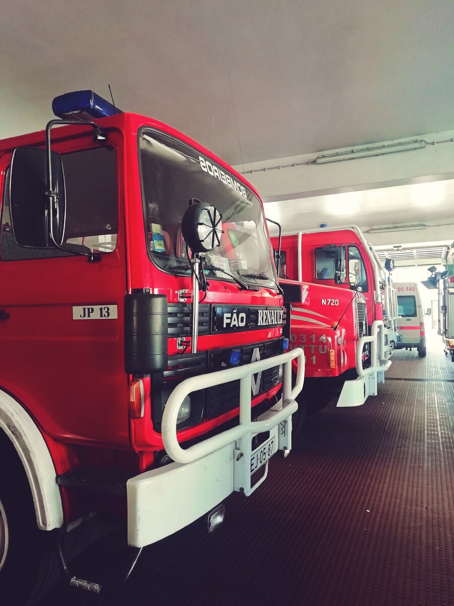 Пожарная часть в городе Fão (Bombeiros Voluntários de Fão)