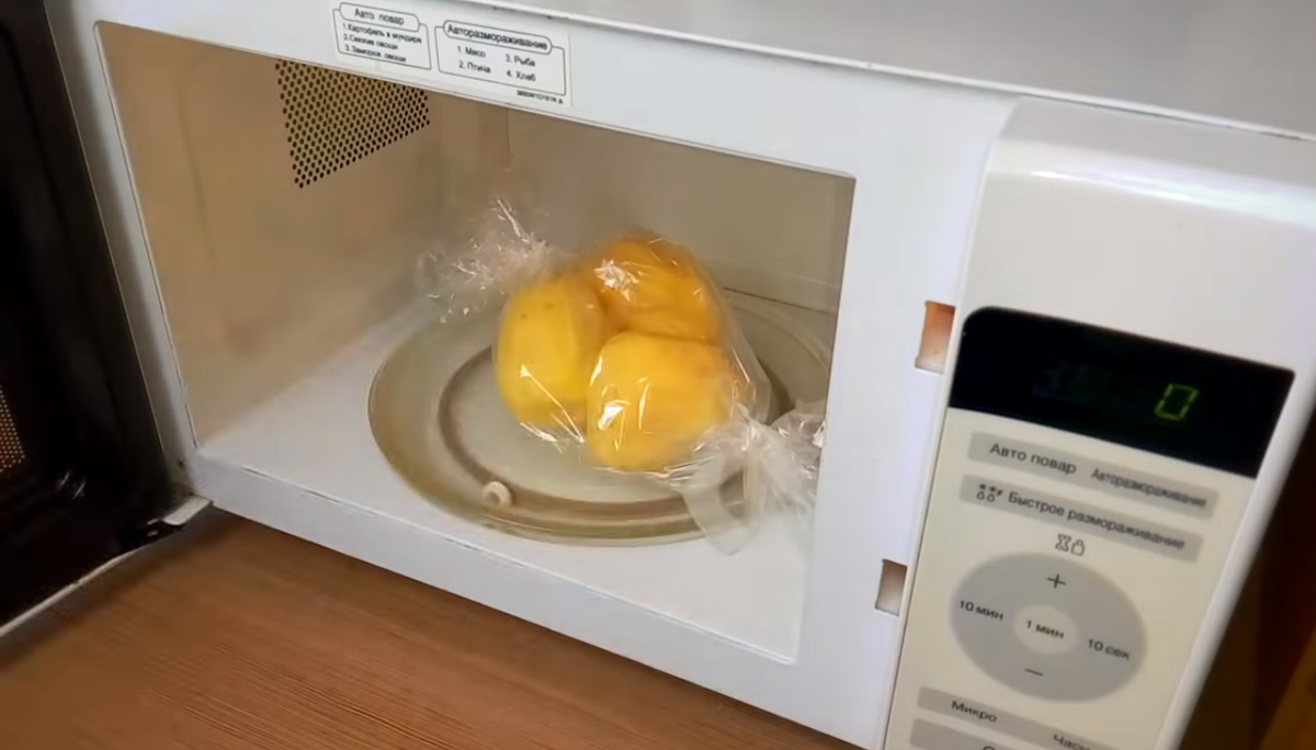 Отправляем картошечку в микроволновку