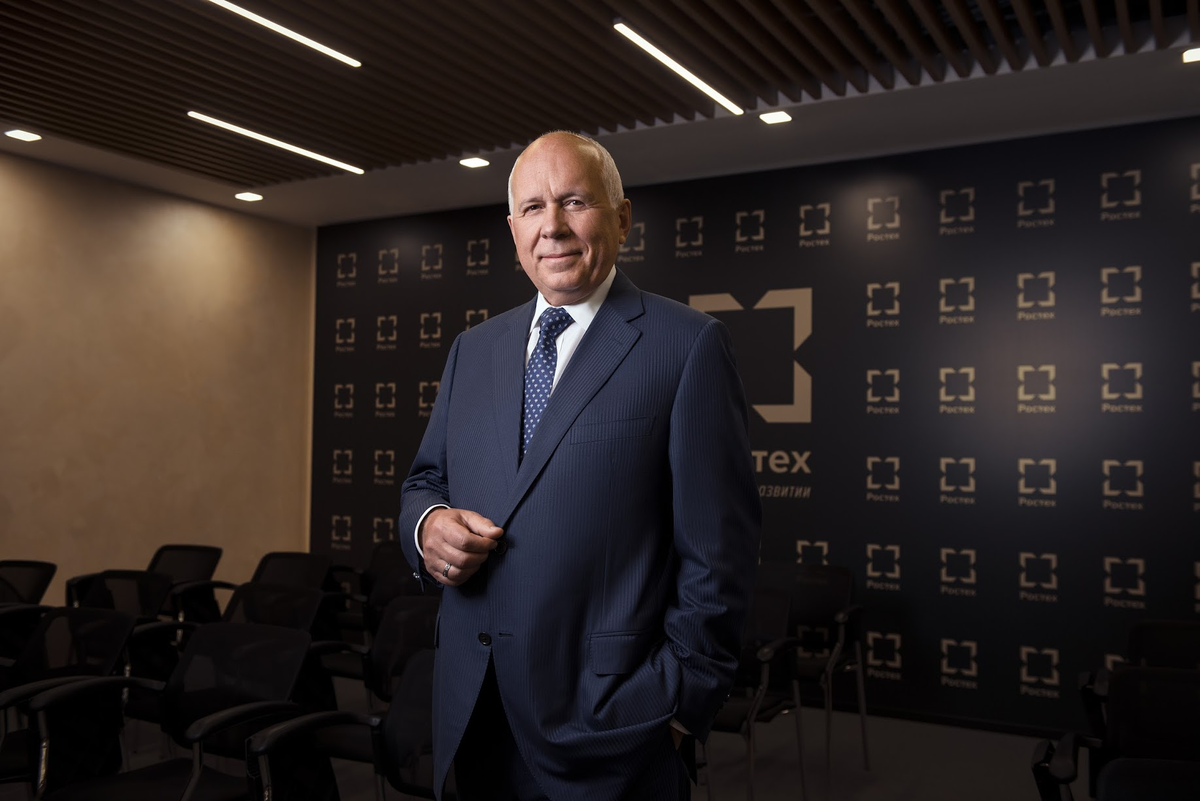 Чемезов алексей сергеевич екатеринбург. Чемезов олег леонидович тюмень. Трегубов денис владимирович. Чемезов олег леонидович заместитель губернатора свердловской. Denis chemezov editorial board vladimir industrial college.