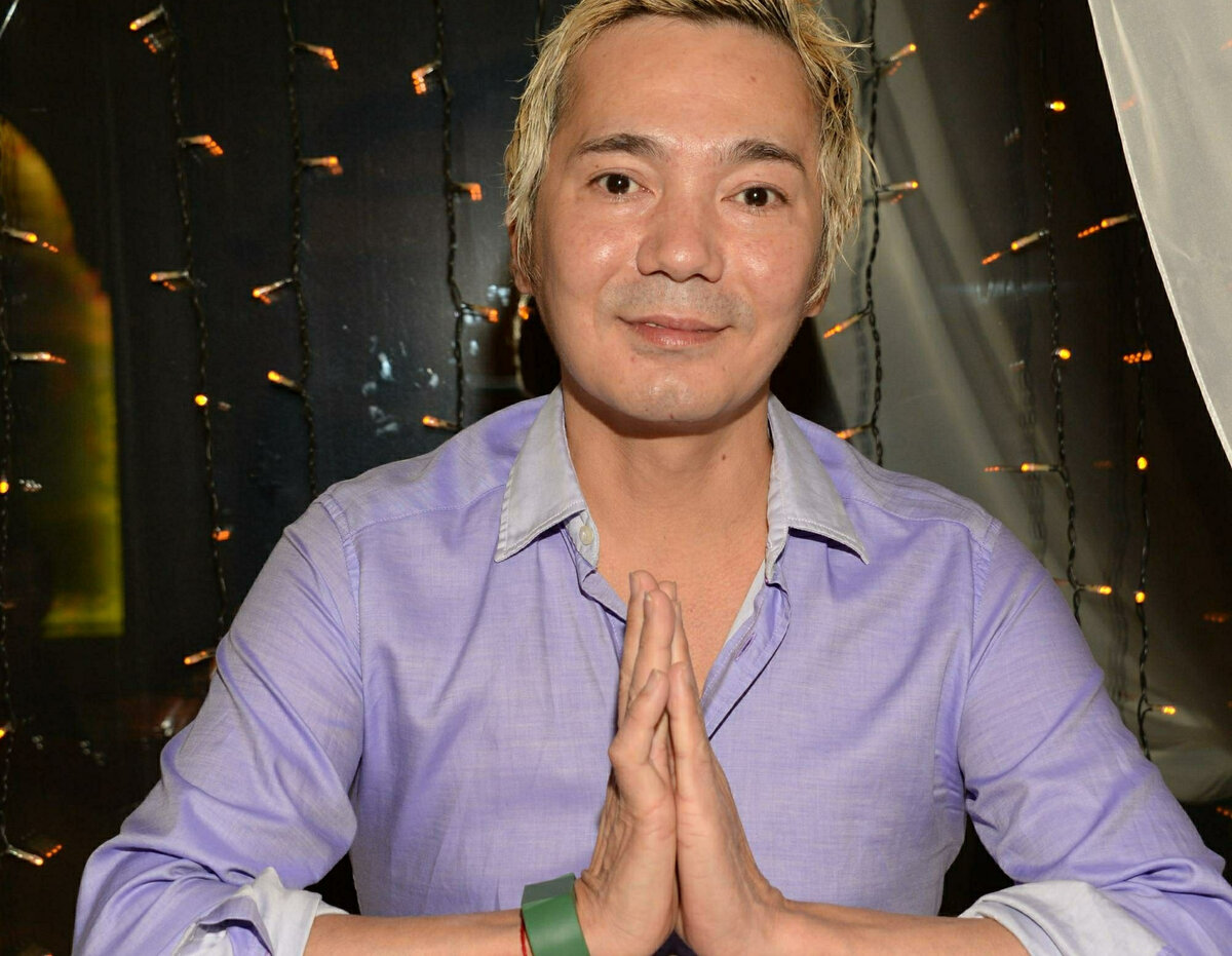 олег яковлев