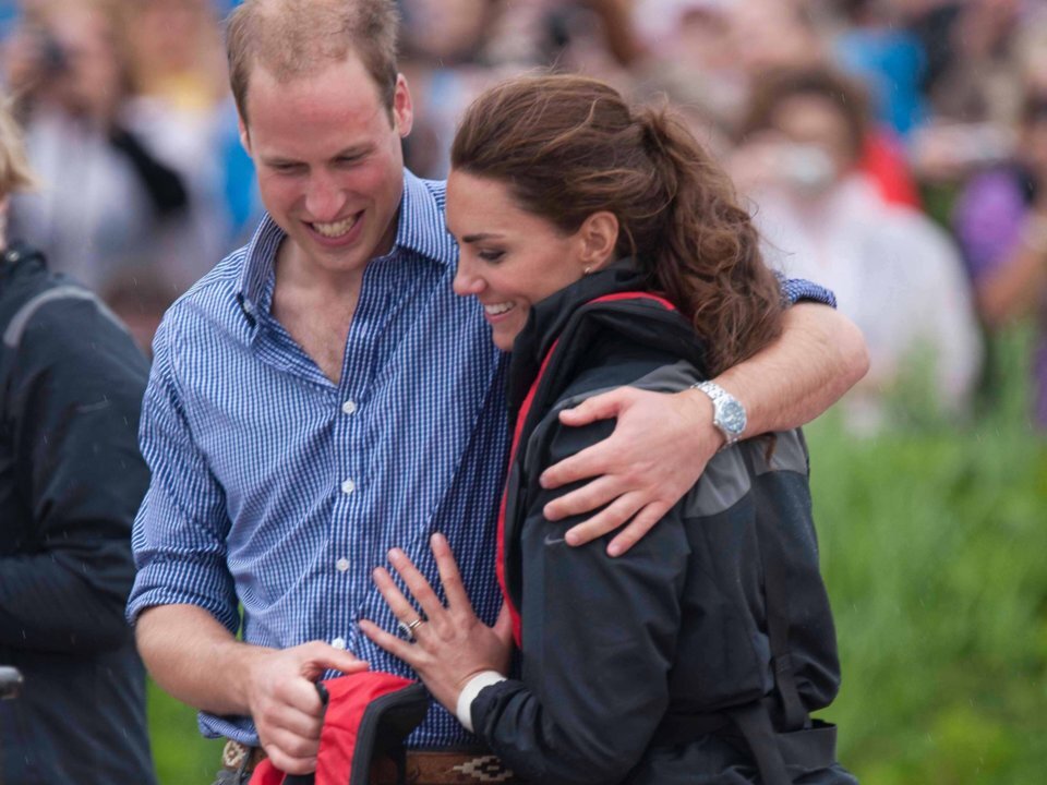 10 лучших фото объятий принца Уильяма и Кейт Миддлтон
