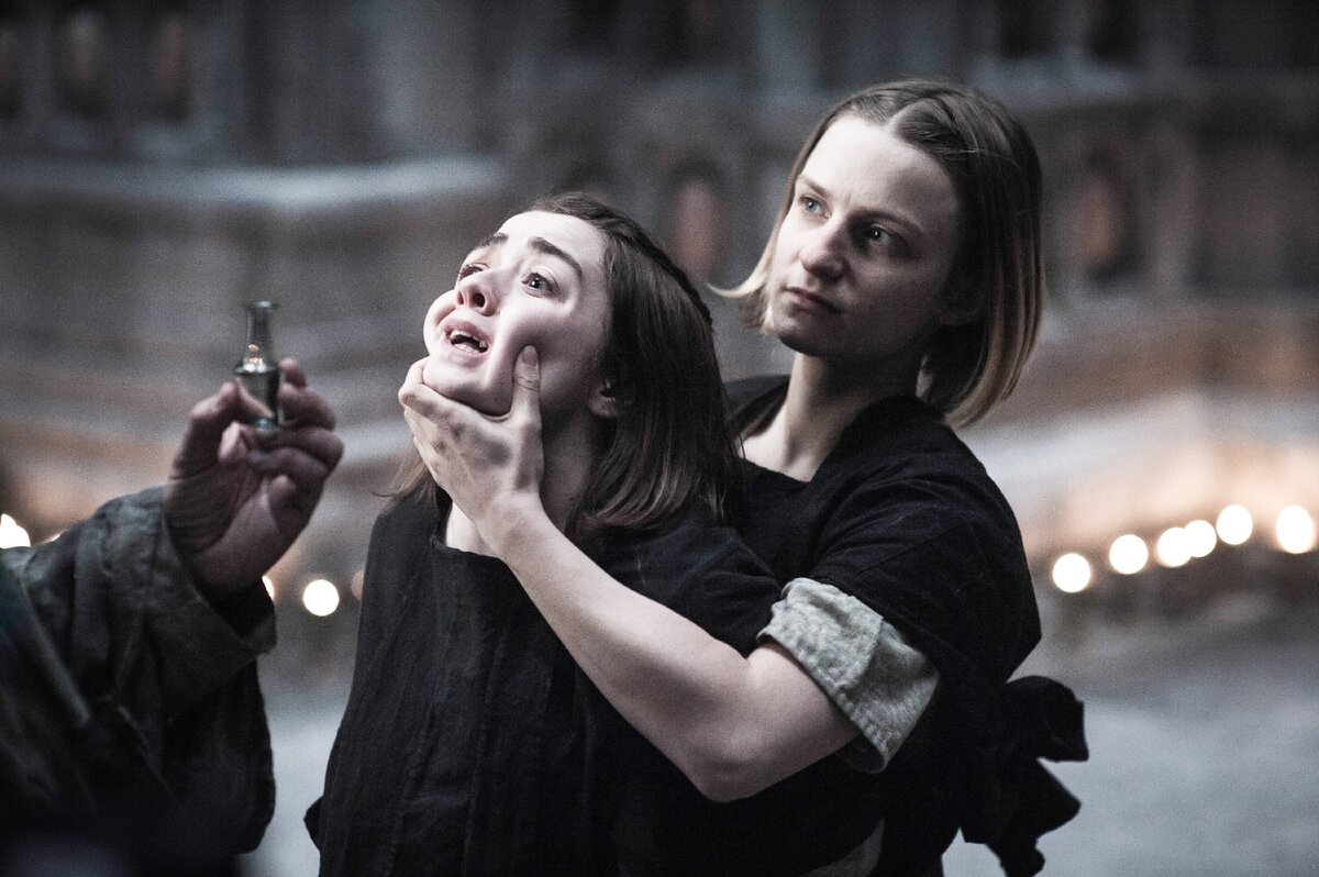 Арья и Бродяжка. Источник gameofthrones.fandom.com