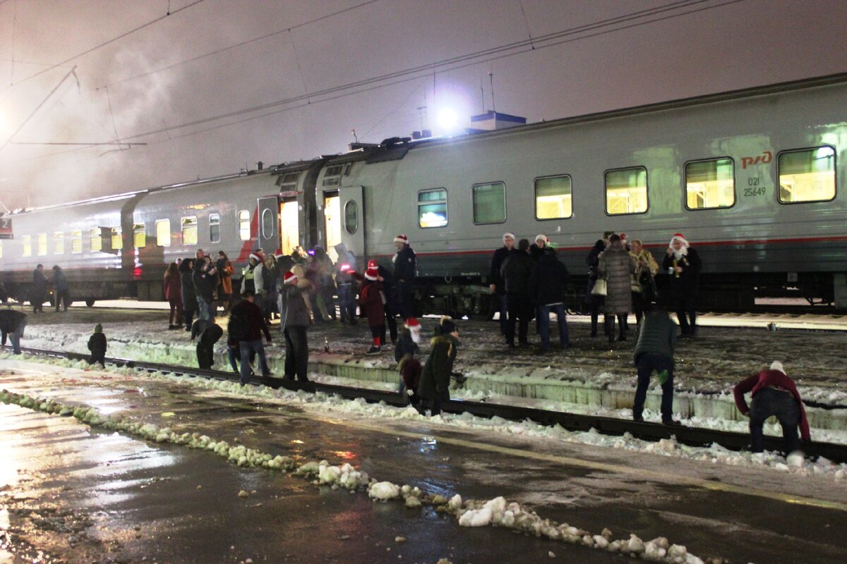 На новый год в поезде Москва – Москва раскупили все билеты. Что происходило в пути (ФОТО)