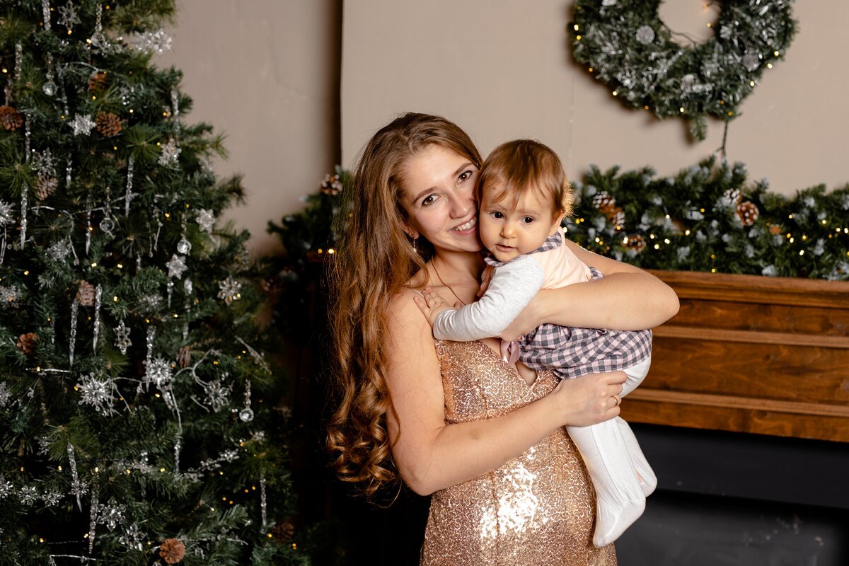 Это я, София Олеговна и наша младшая дочь😍