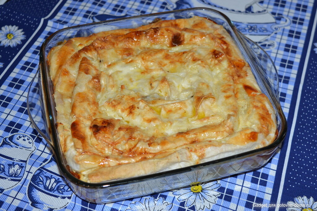 Пирог из лаваша с творогом и сыром