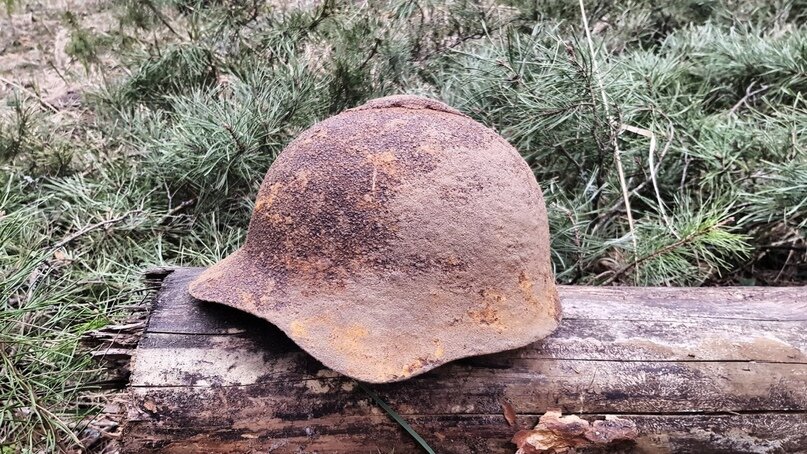 Каска СШ-36 (также известна под названием «халхинголка»)