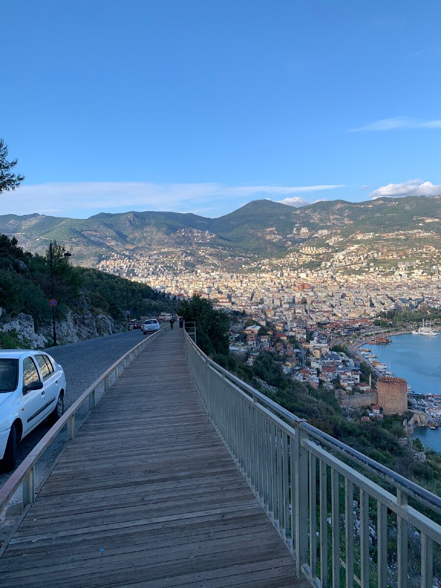 Вид на Аланию /// @ЛИТВИН