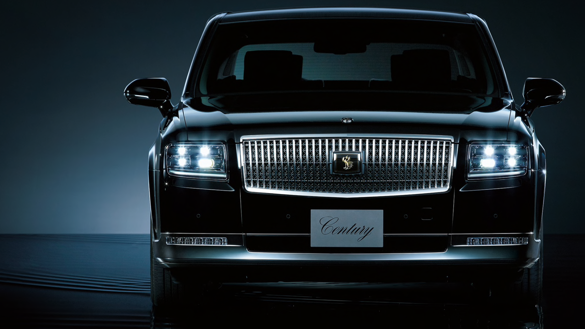 Дизайн автомобиля за 3 поколения практически не изменился. Century выпускается уже 53 года и остается верен традициям.