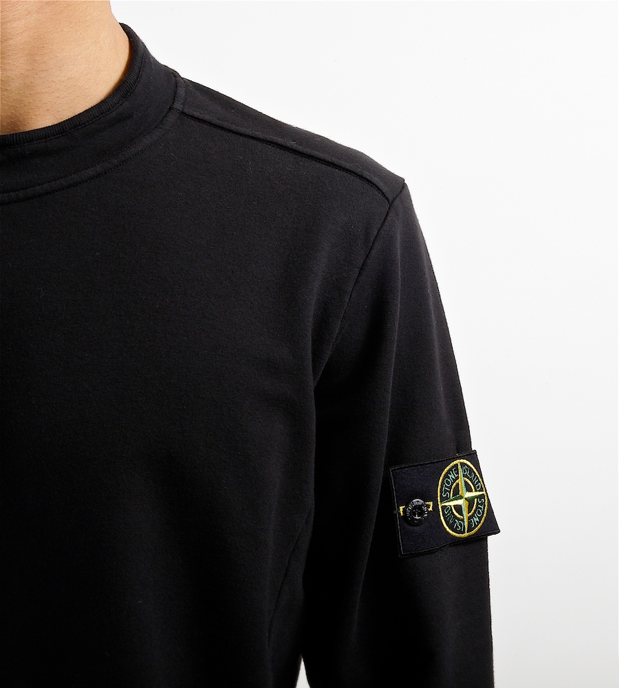 Фото со стоном. Оффник в стон Айленд. Stone Island офники. Stone Island одежда оффников. Стоун Исланд парни.