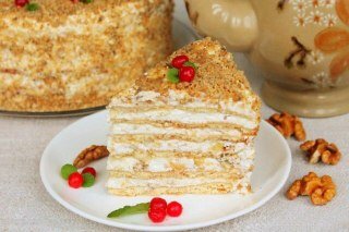 ​​Медовик с творожным кремом