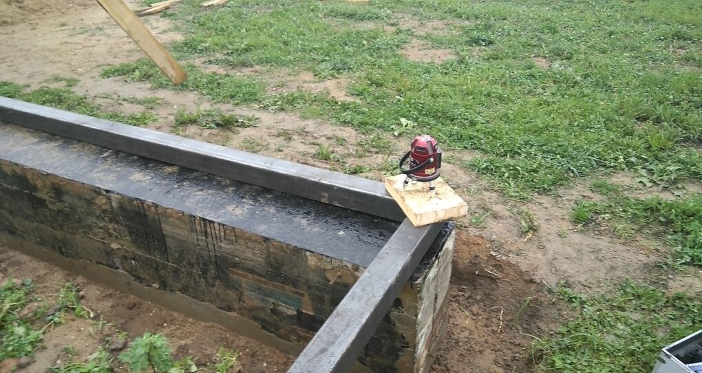 Нижняя обвязка.