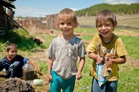 Помимо Насти в семье было еще трое братьев. Фото взято из открытых источников.