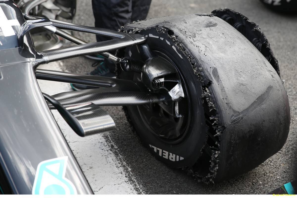 Race winner Lewis Hamilton (GBR) Mercedes AMG F1 W11 in parc ferme with a puncture. 02.08.2020. Formula 1 World Championship, Rd 4, British Grand Prix, Silverstone, England, Race Day. - www.xpbimages.com, EMail: requests@xpbimages.com © Copyright: Batchelor / XPB Images