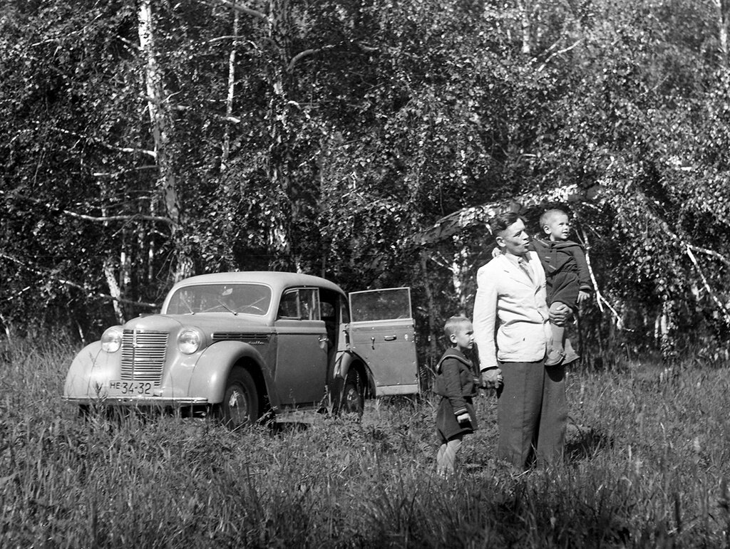 Символ роскоши СССР: обладатели личных автомобилей | Russiainphoto.ru –  История России в фотографиях | Дзен