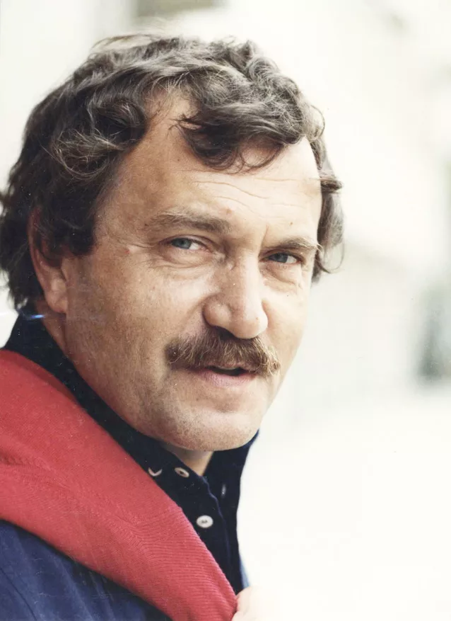                                                                                Василий Аксёнов (1932-2009)