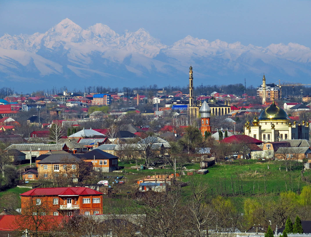 Республика Ингушетия Назрань. Назрань Магас. Город Назрань горы. Нарзань город Ингушетия.