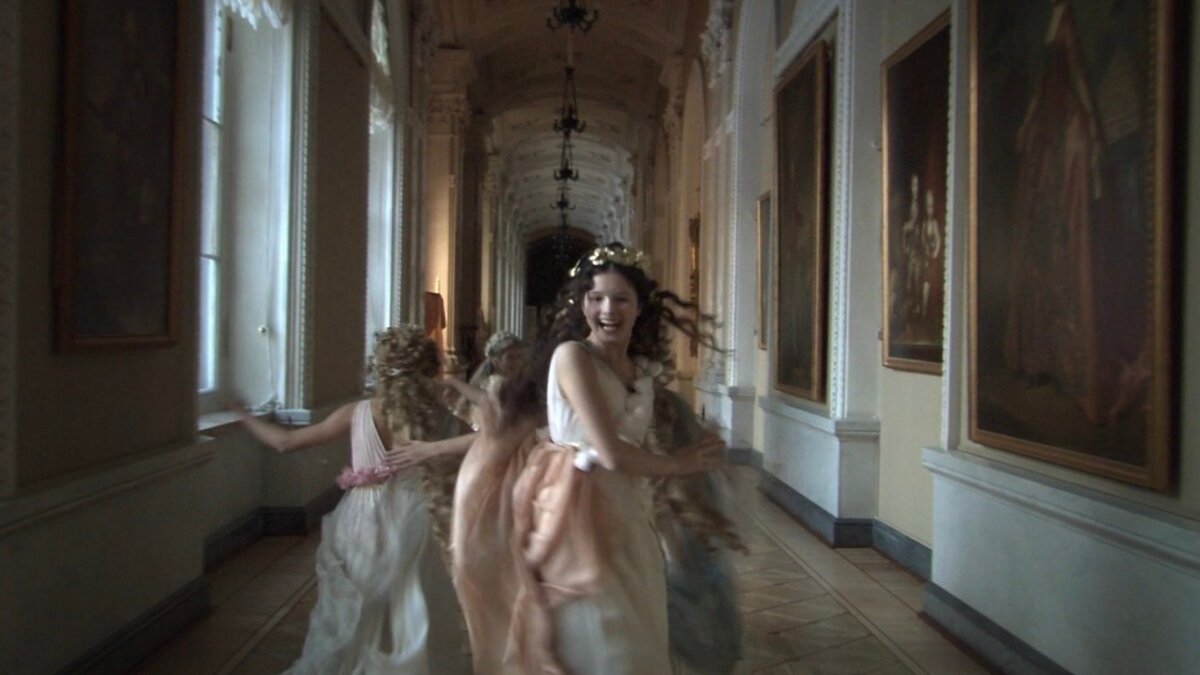 Кадр из фильма «Русский ковчег»